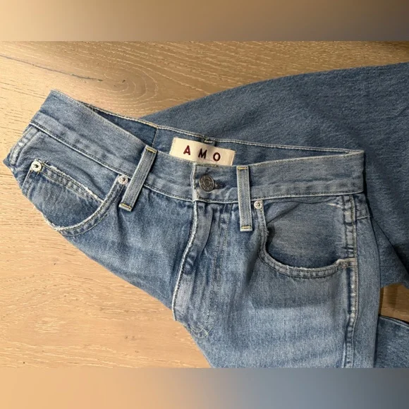 AMO Frida Main Squeeze Jeans - Picture 4 of 9